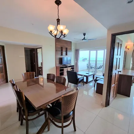 Aloka Seaview Apartment Batu Ferringhi Exterior photo
