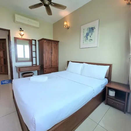 Aloka Seaview Apartment Batu Ferringhi Exterior photo