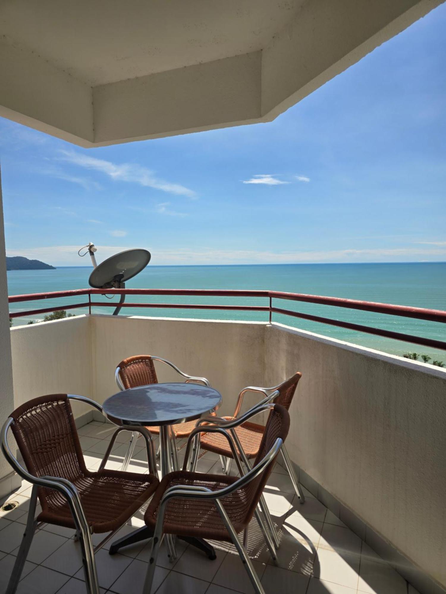 Apartment Aloka Seaview Batu Ferringhi